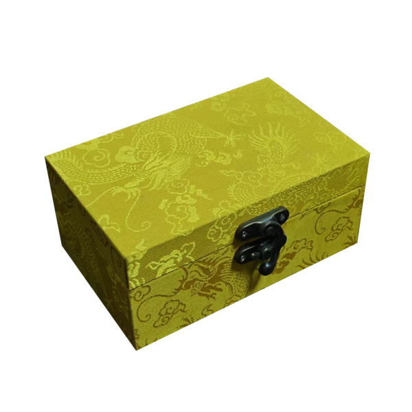 Jewelry, gifts, souvenirs, brocade boxes